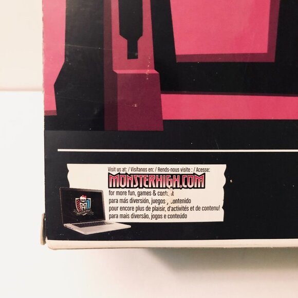 Monster High Doll Headless Headmistress Bloodgood Nightmare Horse Damaged Box - Picture 14 of 16